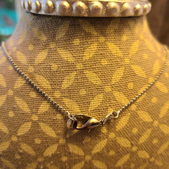 Dainty Real Black Pearl Pendant/ Sterling Silver Necklace. - Picture 2 of 3